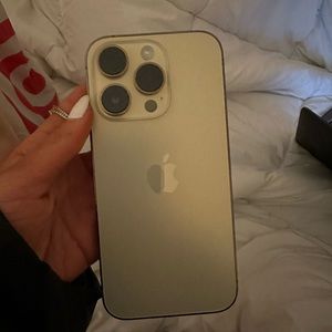 GENTLY USED IPhone 14 Pro